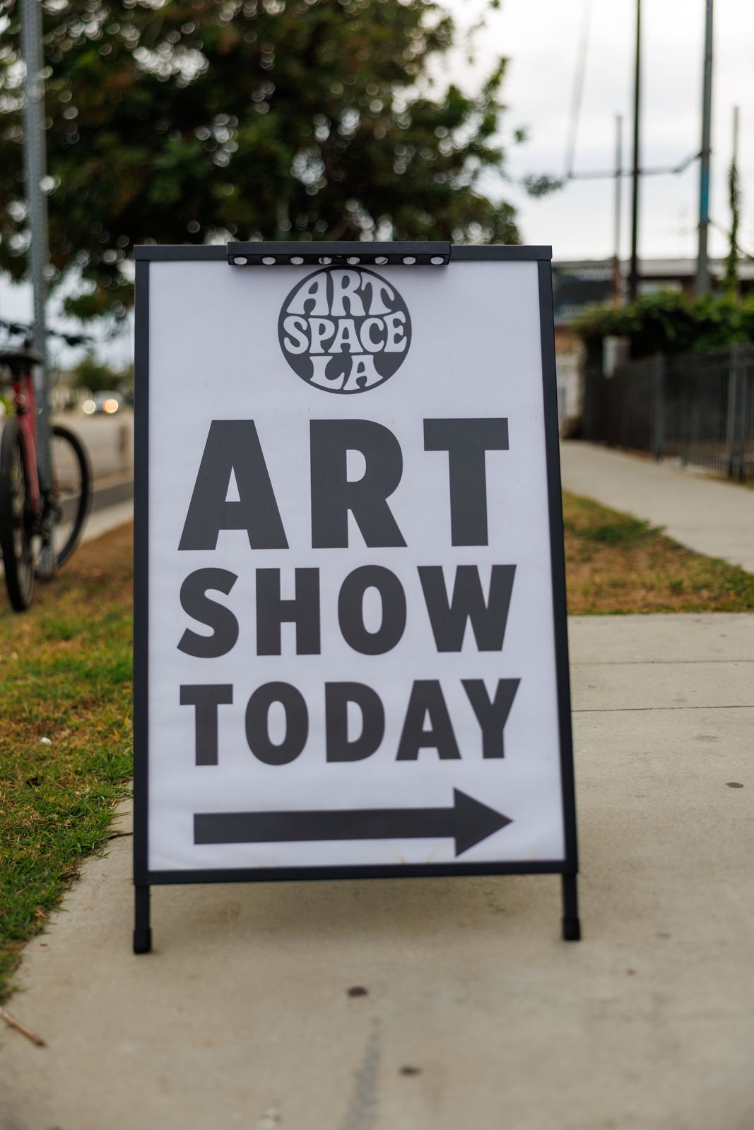 Sidewalk sign: Art Show Today